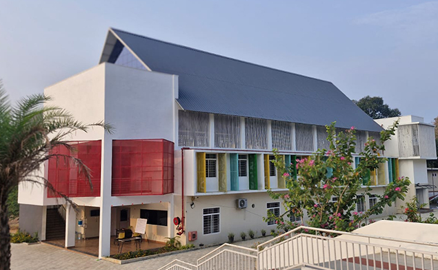 Students Learning at SA International School